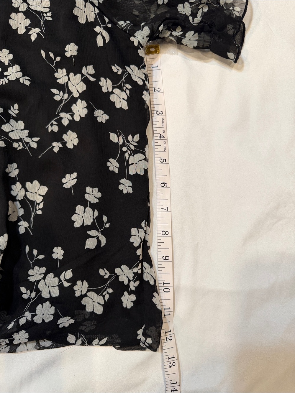 HaverBlack Floral Tie-Front Blouse- Top Button down - V-neck -short sheer sleeve - Picture 10 of 15